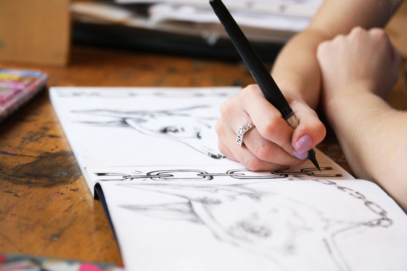 Pen & Paper: Suzi Kemp
