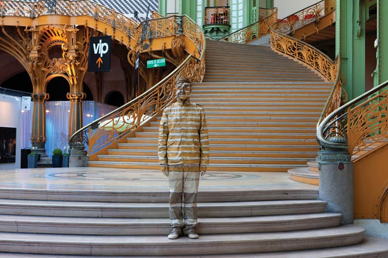 Liu Bolin "Hiding in the City" Exhibition @ Galerie Paris-Beijing