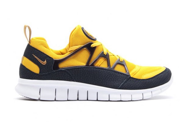 Nike Free Huarache Light Flat Gold/Vivid Sulfur 