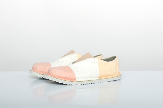 The Shoefactory Revised: Re-Imagining Footwear Production with Vacuum Technology