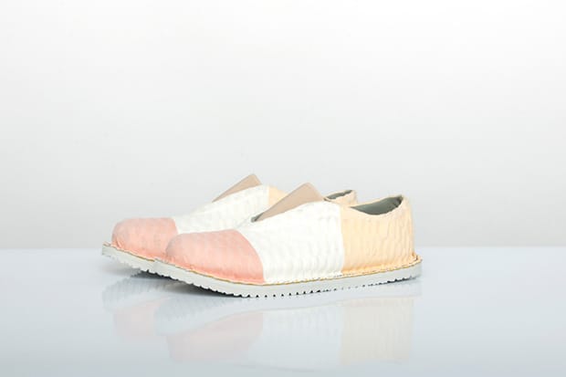 The Shoefactory Revised: Re-Imagining Footwear Production with Vacuum Technology