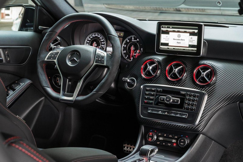 2014 Mercedes-Benz A45 AMG