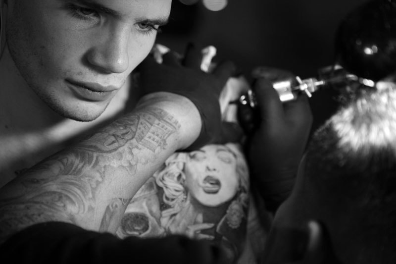 Jun Cha and Jose Lopez London Pop-Up Lowrider Tattoo Studio Recap 