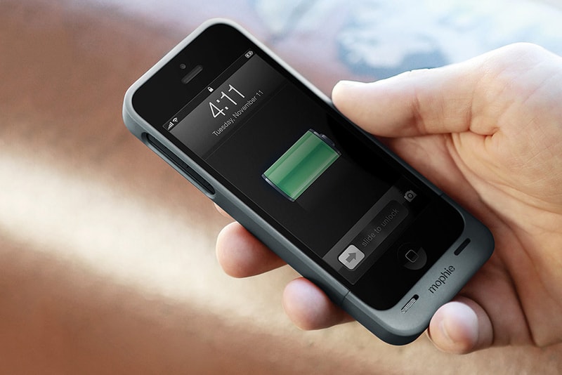mophie iPhone 5 Juice Pack Helium Battery Case