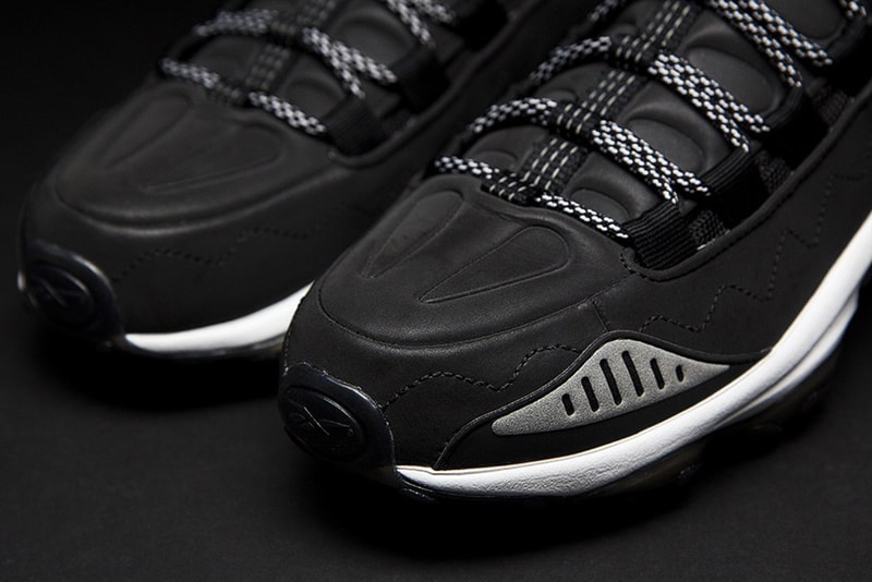 Sneakersnstuff x Reebok DMX Run 10