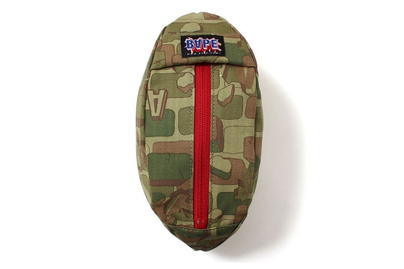 A Bathing Ape 2013 Spring/Summer Explosive Camo Football Pouch