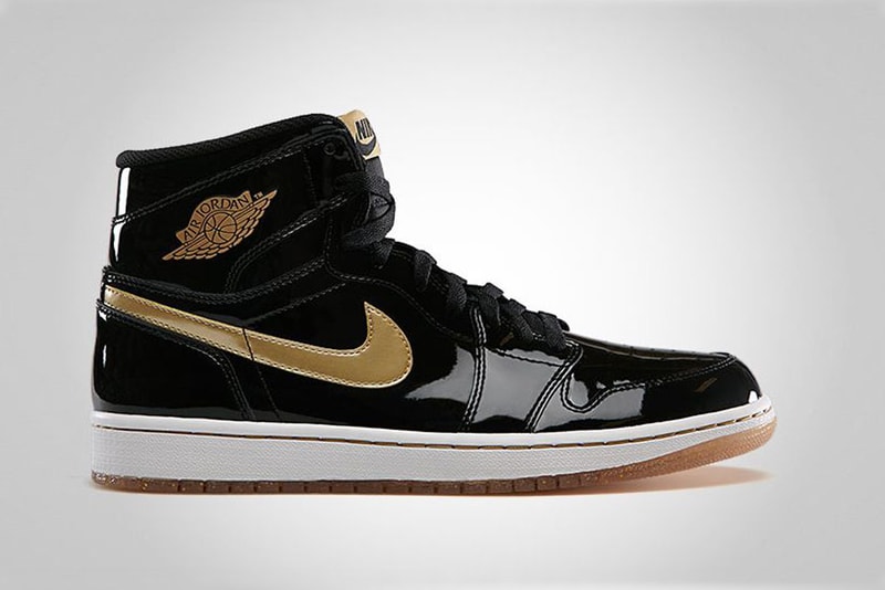 Air Jordan 1 Retro High OG Black/Gold