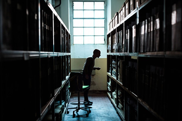 J.Crew Highlights Its Italian-Made Suits by Barberis – “Holy Jackets” | Video