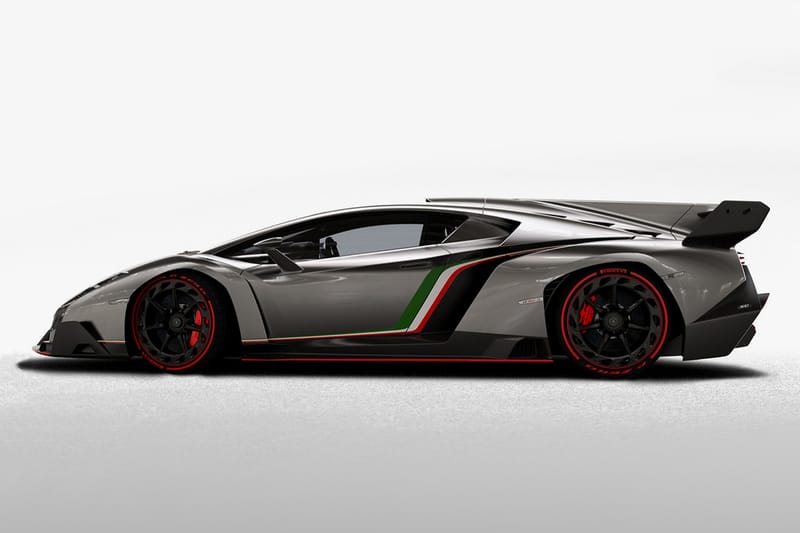 Lamborghini Unveils the $4.7 Million USD Veneno for its 50th Anniversary