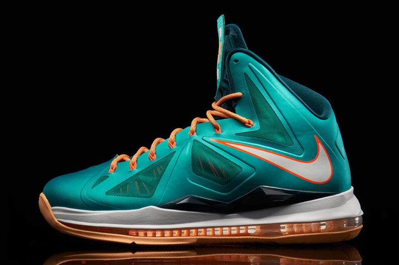 Nike LeBron X "Atomic Teal"
