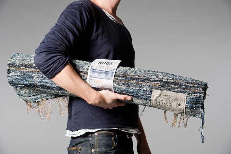 Recycled denim rug made from splitting the seams of recycled jeans. More  denim on Instagram: @denim_designs or email m… | Denim rag rugs, Braided rug  diy, Denim rug