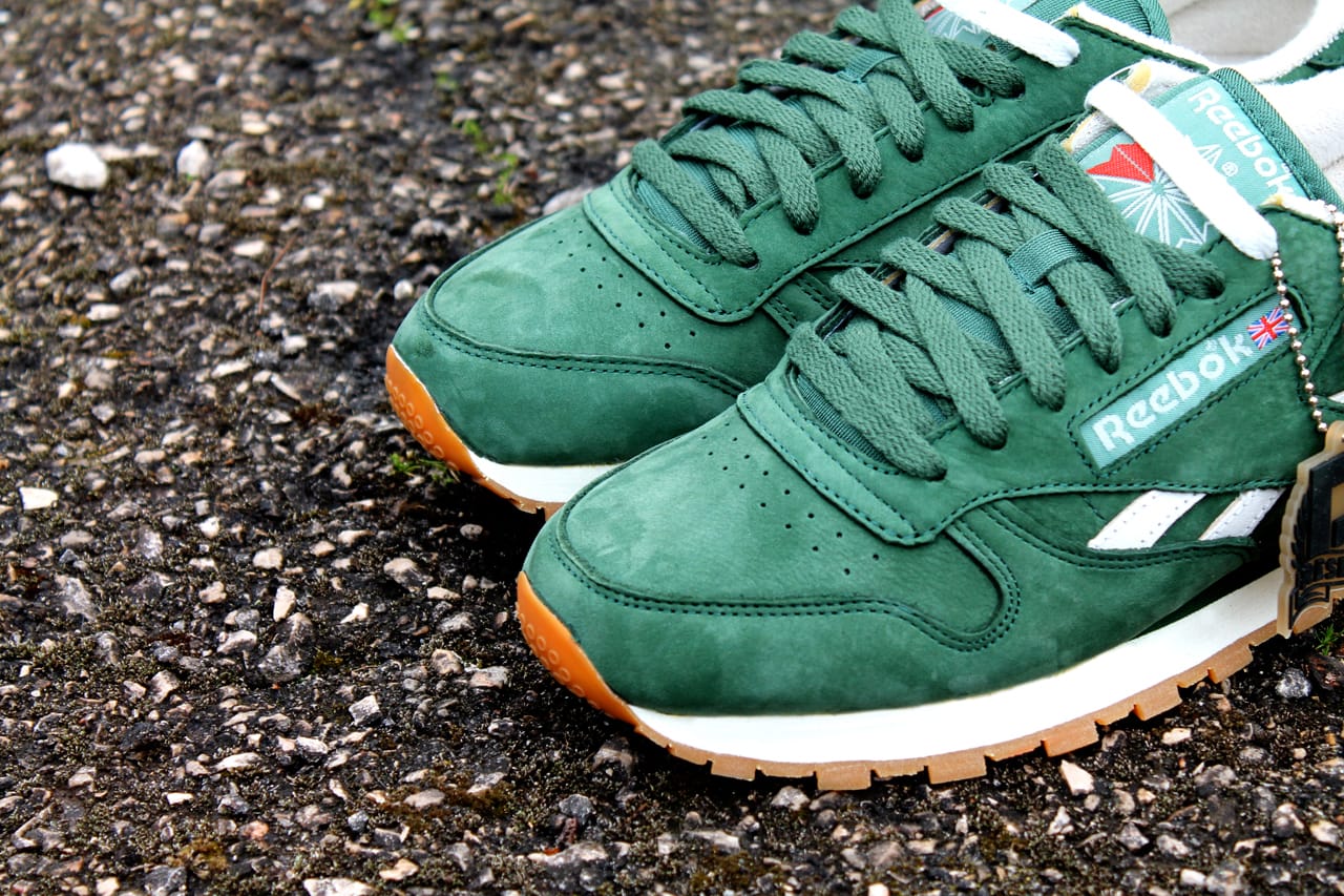 reebok classic leather vintage racing green & white