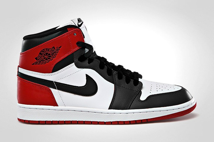 Air Jordan 1 Retro High OG "Black Toe"