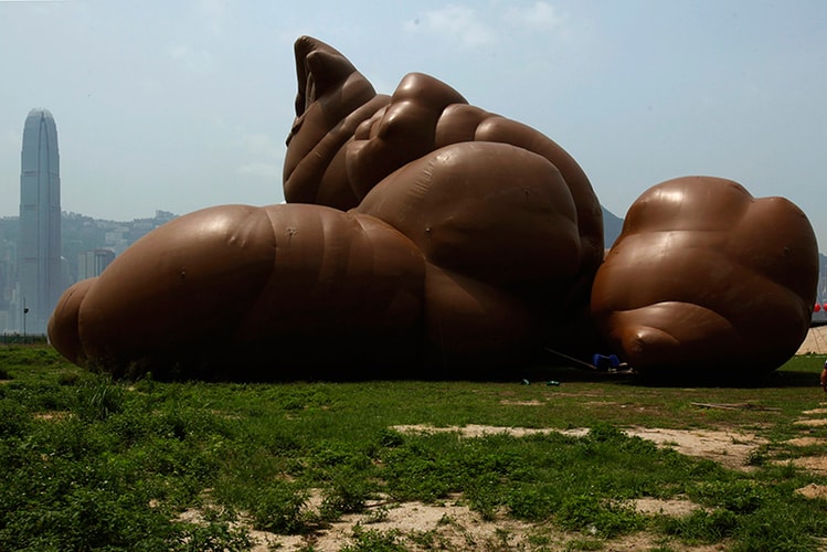 Check Out Paul McCarthy's Pile of Feces and Other Unique Inflatable Sculptures | Video
