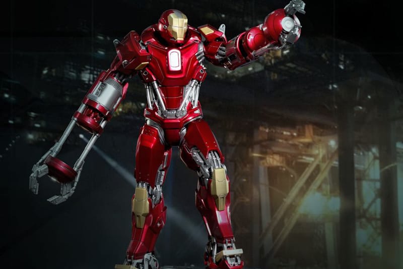 Hot Toys Iron Man 3 Red Snapper Mark XXXV Limited Edition Collectible Figure