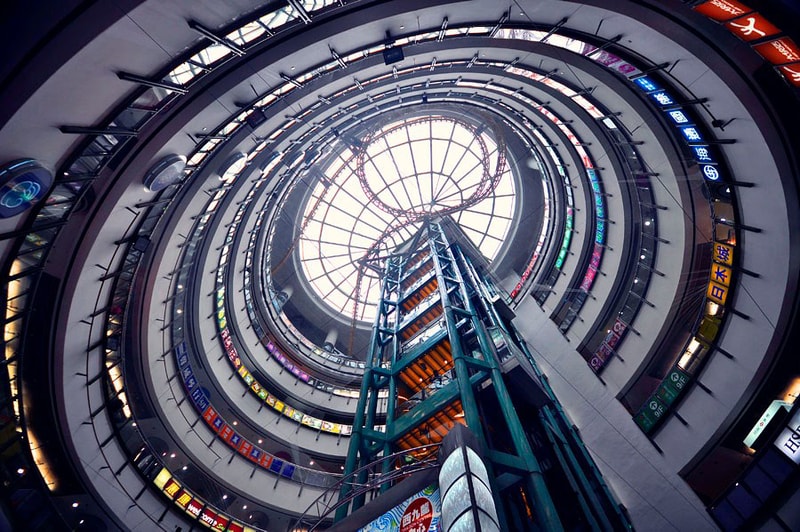 Vertical Horizon of Hong Kong by Romain Jacquet-Lagreze