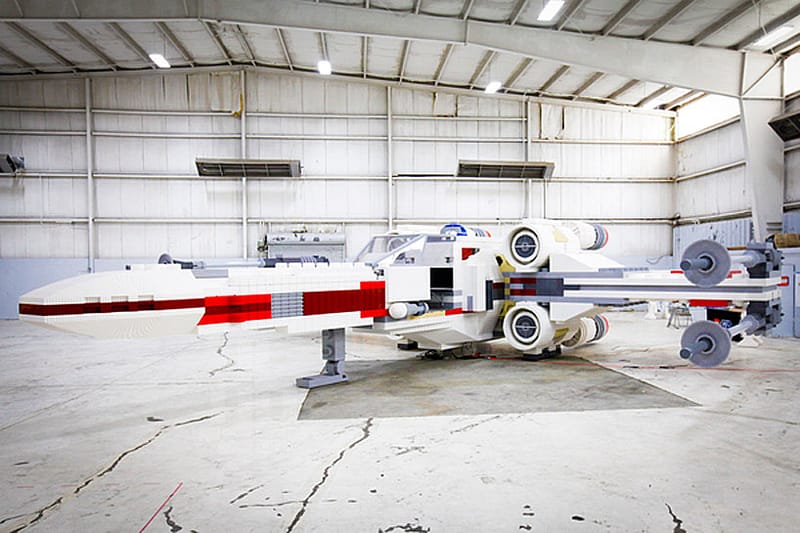 The World's Largest LEGO Star Wars X-Wing Starfighter