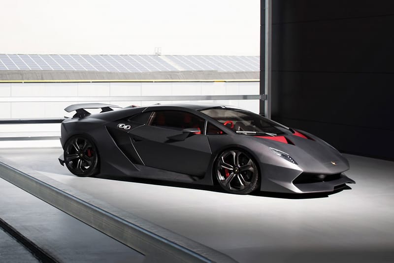 A Look at the Lamborghini Sesto Elemento