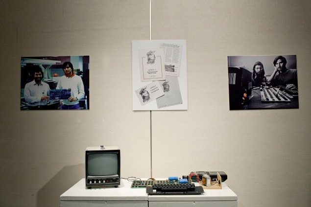 Christie's Auctioning Apple I for $300,000+