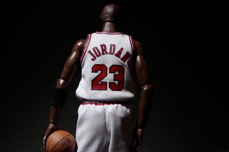 A Further Look at the ENTERBAY Michael Jordan #23 Series 1 Figure | Video