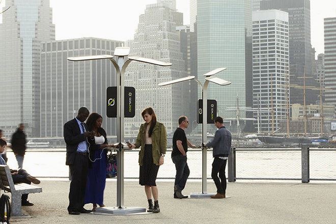 Free Phone Charging Stations to be Installed in New York City