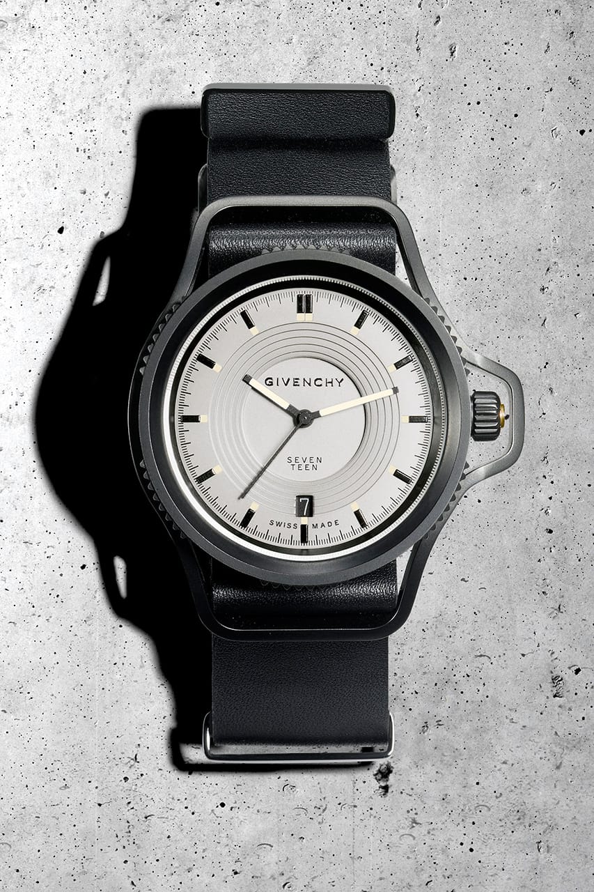Givenchy Watches quartz Stainless Steel/Stainless Steel Silver Silver –  JP-BRANDS.com