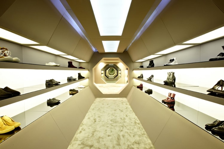 LN-CC "Late Night Chameleon Cafe" Store Space Video