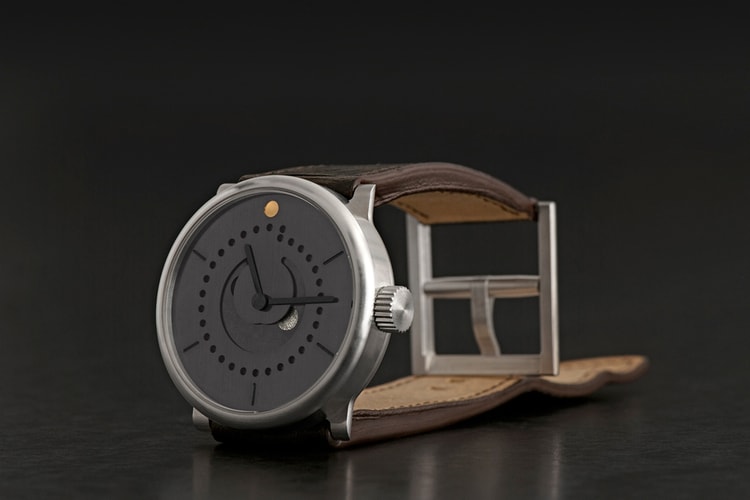 Ochs Und Junior Moonphase HODINKEE Edition