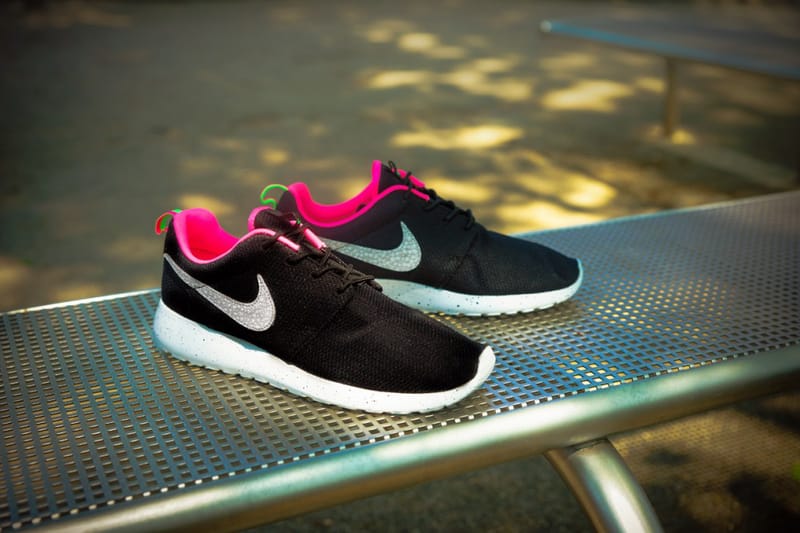nike roshe run size 2