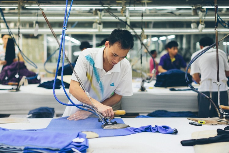 Everlane Presents a Look Into Its Chinese Factories