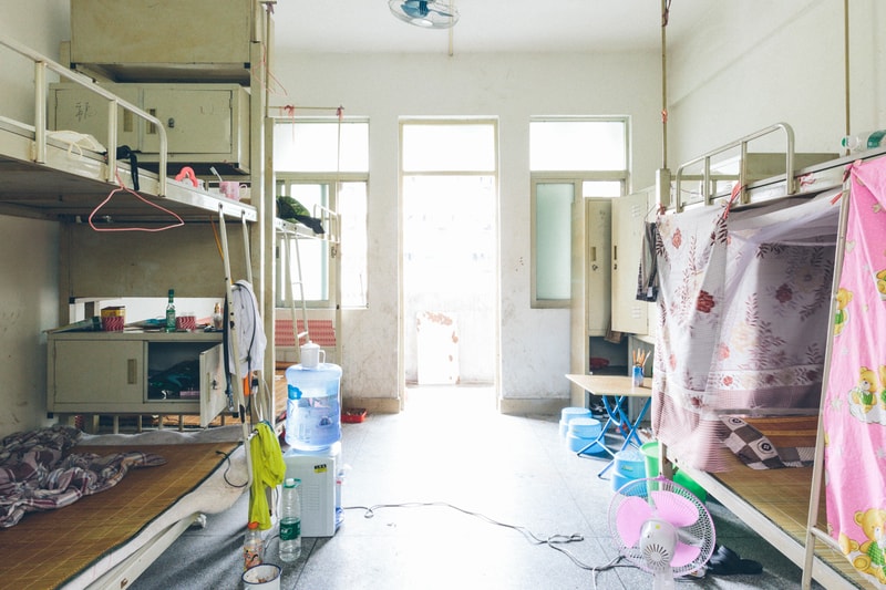 Everlane Presents a Look Into Its Chinese Factories 