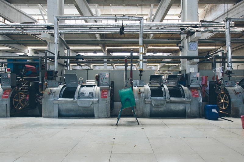 Everlane Presents a Look Into Its Chinese Factories 