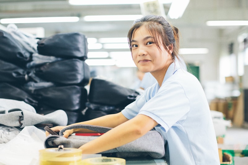 Everlane Presents a Look Into Its Chinese Factories 