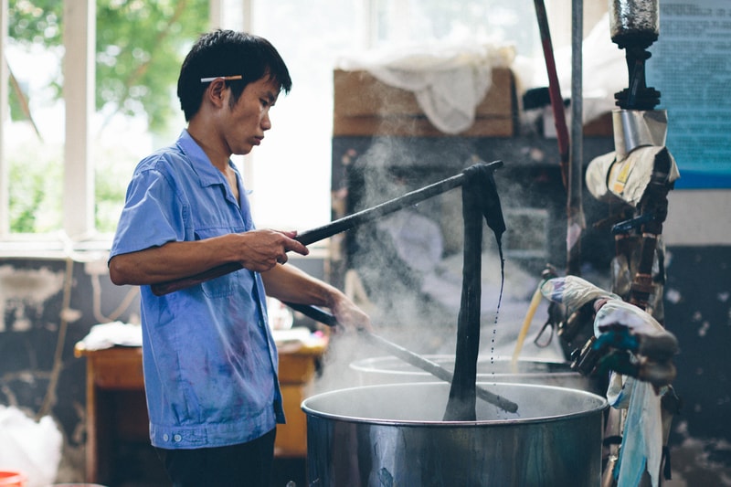 Everlane Presents a Look Into Its Chinese Factories 