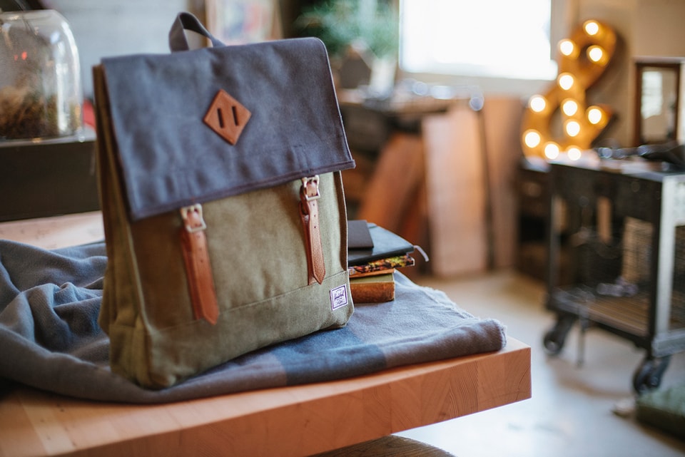 herschel backpack cotton canvas Supply Co. Women's Pacific Daypack - Purple Pack your essentials in our lightweight Pacific Daypack Herschel Supply Co. 2013 Classic