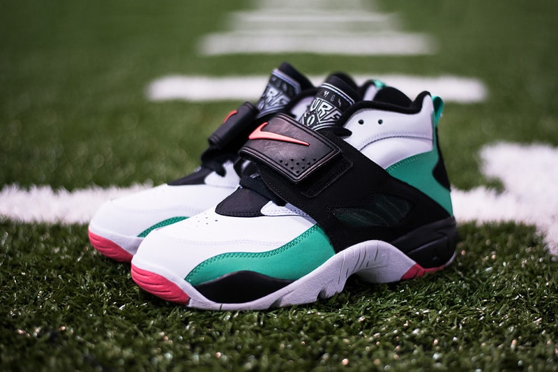 Nike Air Diamond Turf "Gamma Green"