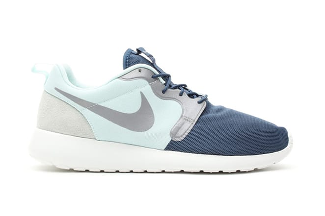 roshe run light blue