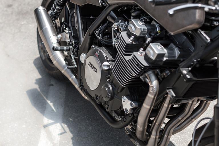 Yard Built Yamaha XJR1300 Project X by Deus Ex Machina