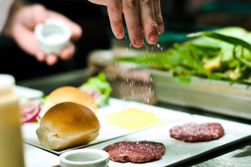 HYPEBEAST Eats... Bun Fights Burgers by Restoration and Posto Pubblico