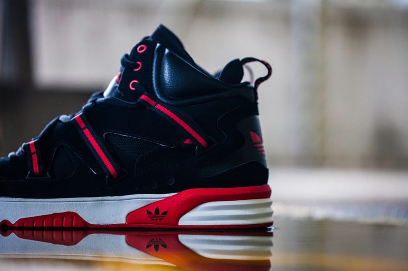 adidas originals roundhouse