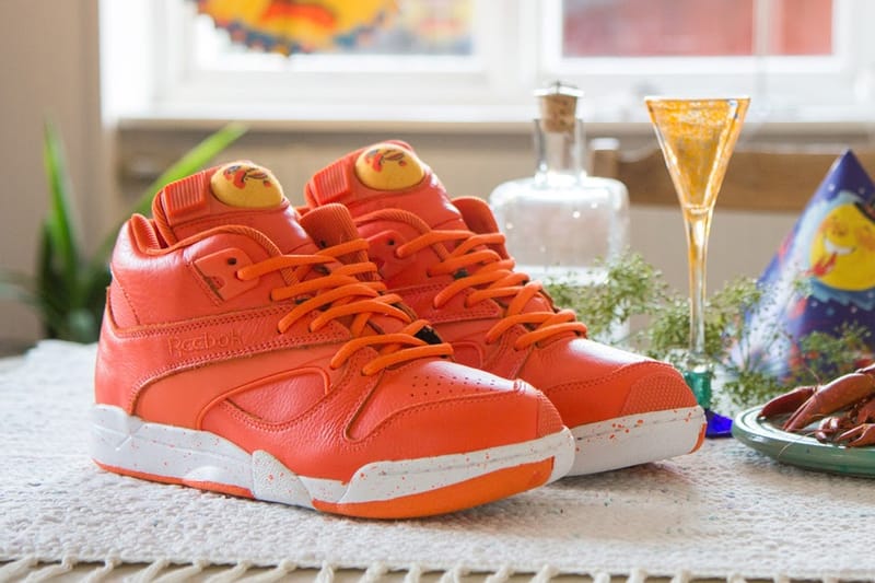 Sneakersnstuff x Reebok Court Victory Pump "Crayfish Party"
