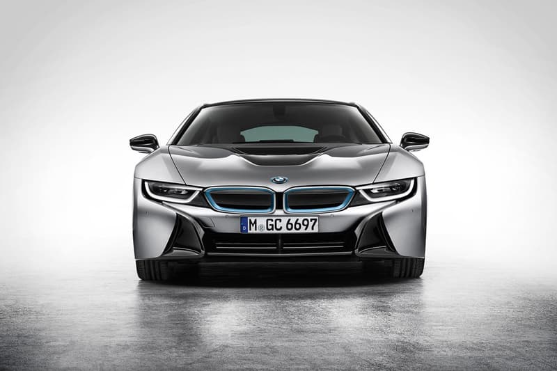 BMW Debuts the i8 Hybrid Sportscar