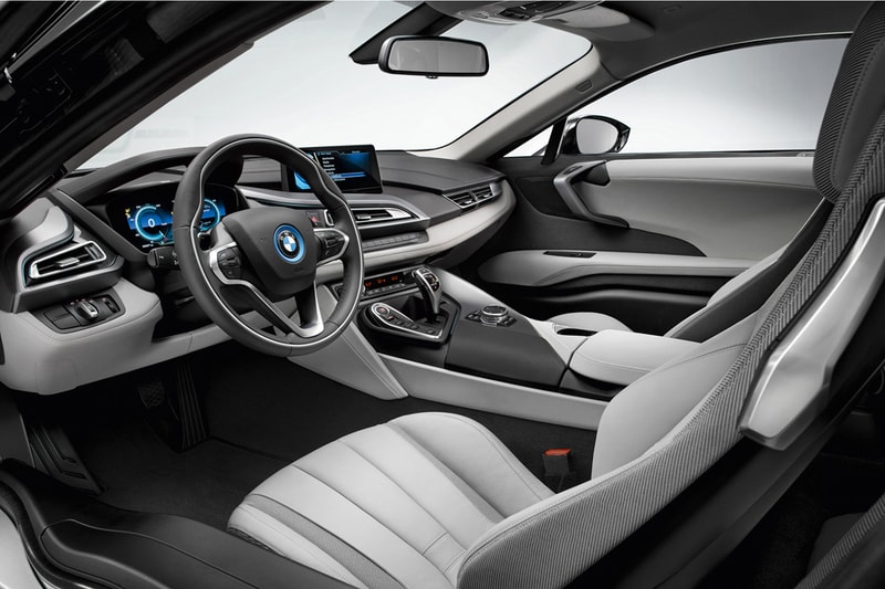 BMW Debuts the i8 Hybrid Sportscar