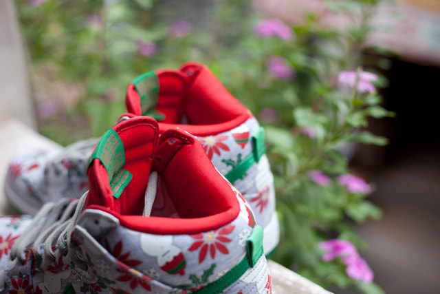 Concepts x Nike SB Dunk High Premium "Ugly Christmas Sweater" Preview