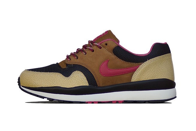 Nike Air Safari Black/Hyper Fuchsia-Flat Gold Strata-Ale Brown