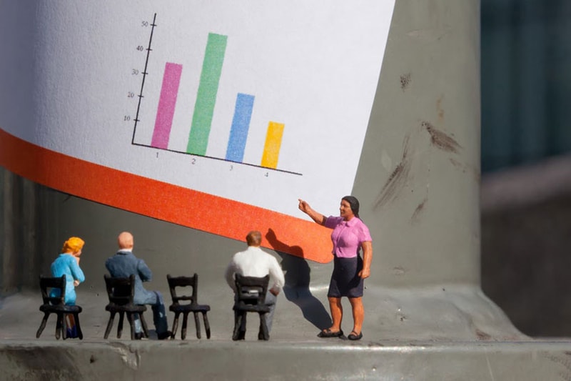 Miniature Workers by Slinkachu Raise Unemployment Awareness