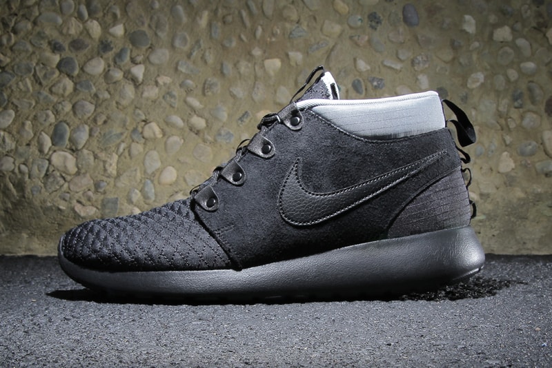 Nike Roshe Run SneakerBoot Black/Black-Silver