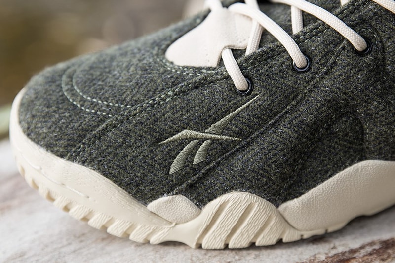 Sneakersnstuff x Reebok Kamikaze II Mid TXT "Herringbone"