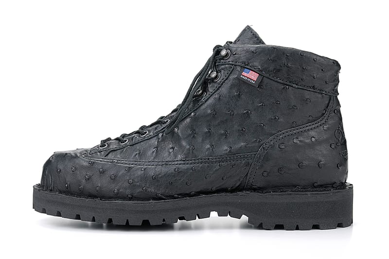 SOPHNET. x Danner "SOPH.TOKYO 14th Anniversary" Light Ostrich