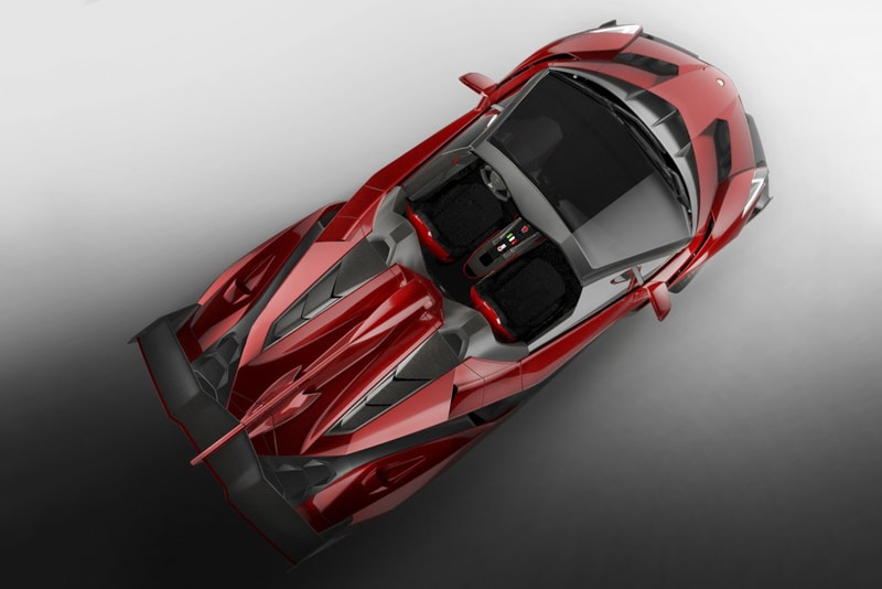 The First Look at the Lamborghini Veneno Roadster